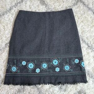 dressbarn Charcoal Skirt with Teal Floral Embroidery 60 % wool